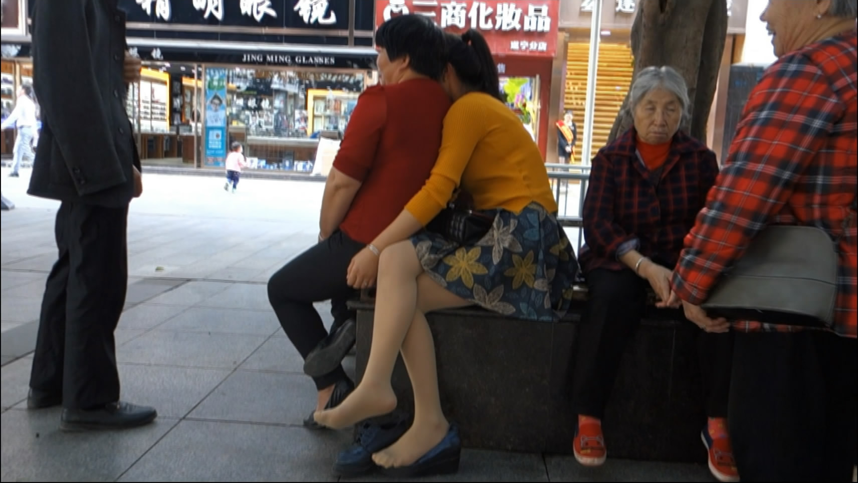 streetsnapnylon[00 02 22][20181205 212941 8]